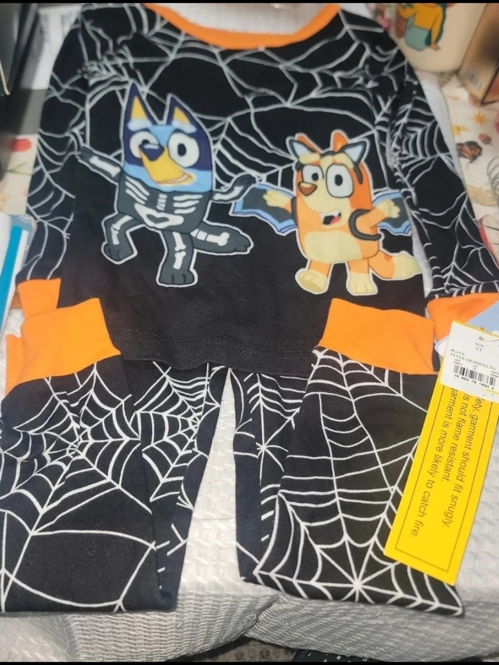 Kids' 2 Piece Bluey Halloween Pajama Set Size 5T